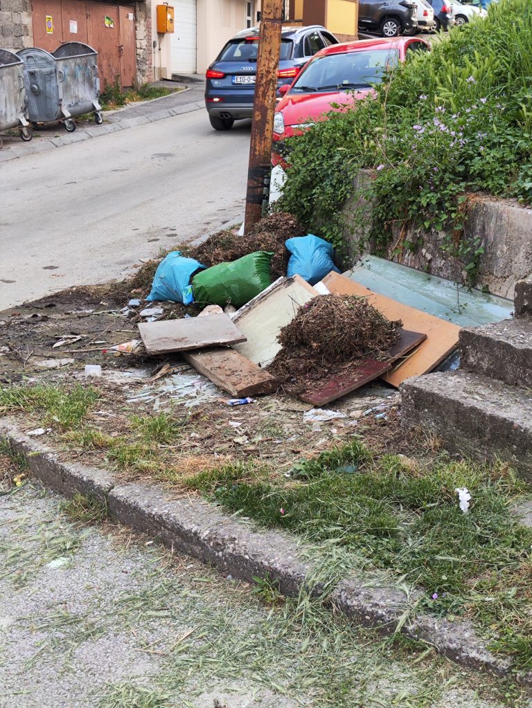 Zvornik sve manje liči na grad